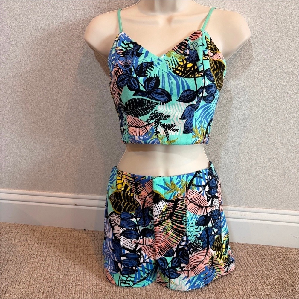 Jealous Tomato‎ Tropical Leaf Print Crop Top Shorts Set Womens Small Teal Resort